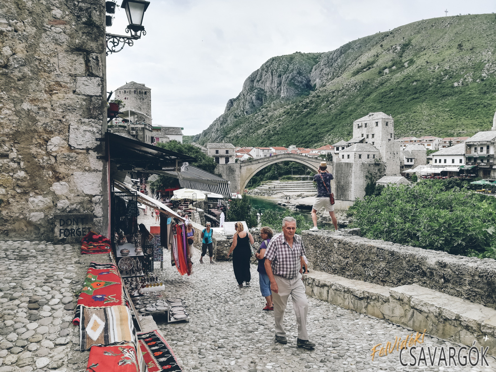 Mostar és a híd akrobatája